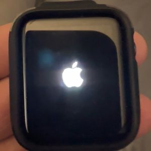 Apple Watch series 7000